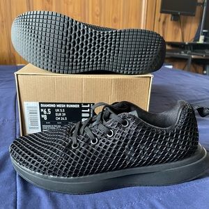 Brand new No Bull Black mesh runners